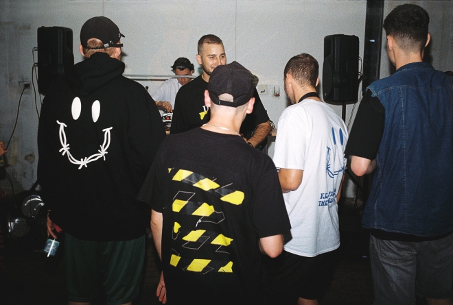 32 AVB MEETS DUNGEON, Vision of 1994, Harmless Youth